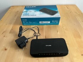 TP-LINK TL-SG1008D 8 portový gigabitový přepínač