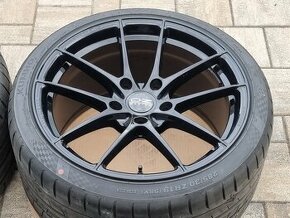 lehčená alu OZ Leggera HLT 8,5 a 11x19" 5x130 s pneu