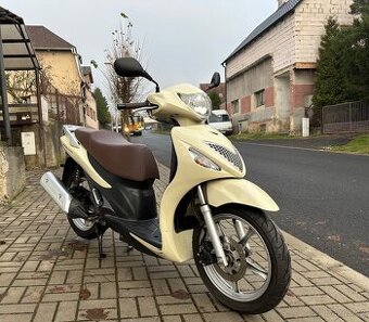 Suzuki Sixteen 125i, cz doklady, 2014