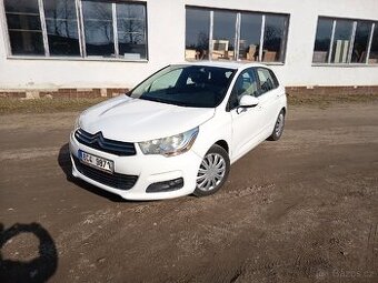 Citroën C4, 1,6 VTi, bílá barva, r.v. 2013, 168tis. km