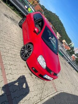 Vw golf 5 1.9TDI 77kw BKC URČENO NA OPRAVU - 1