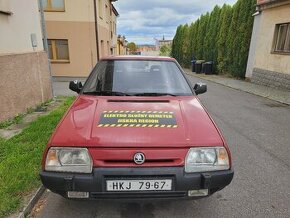 Škoda Forman/Favorit