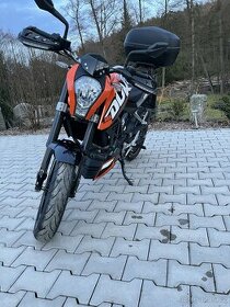 KTM Duke 125