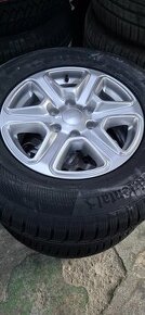 Ford Ranger 265/65 r17 originální disky r17 čidla tlaku pneu