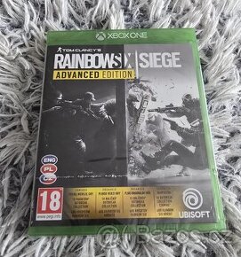 NOVÁ, hra Rainbow Six Siege Advanced Edition na XONE - 1