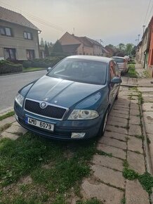 Prodávám octavia 2 2litr 103kw nafta  2004 - 1