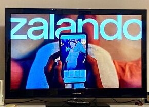 LCD televize SAMSUNGLE528750. 52’/132cm