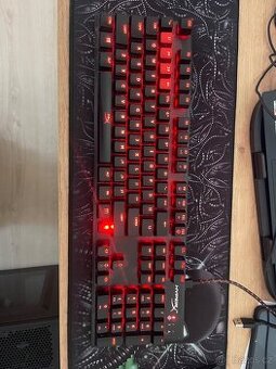 Herní klávesnice HyperX Alloy FPS Pro