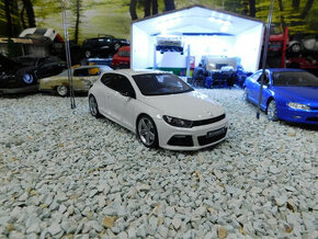 model auta VW Scirocco R biela farba Otto mobile 1:18