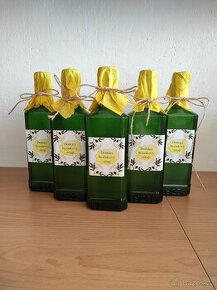 Bezinkový sirup z květů