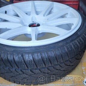 Japan racing jr11 8,5x19 5x120 se zimním pneu dunlop sport