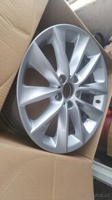 Alu kola 5x120 R18 originál bmw téměř nové