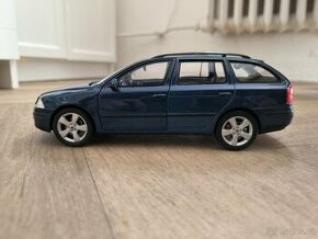 Škoda Octavia II 1:24