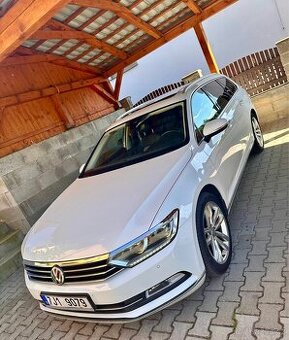 VW Passat B8 2.0 TDi, panorama,virtual cockpit, po rozvodech