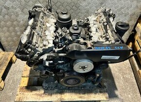 Audi A5 8T0 motor 3.0TDI CCW - 1