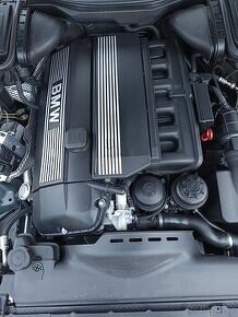 BMW E39 -motor 523i naj.orig.206t.km,výborný motor