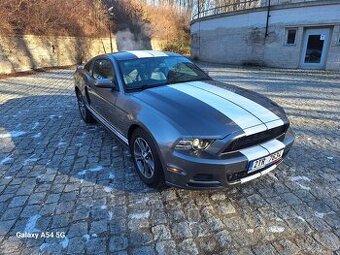 FORD MUSTANG 3.7 PREMIUM 2013