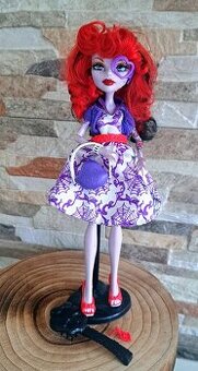 Monster high Opereta Basic ve fashion outfitu