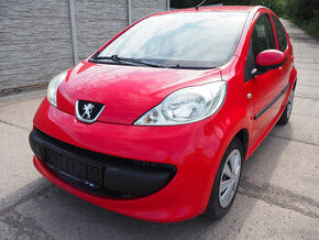 Peugeot 107 1.0 KOUPENO v ČR, 5 dveří