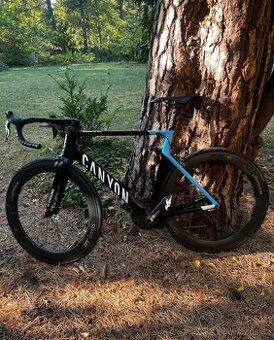 Canyon Aeroad CF SLX Ultegra Di2 - 1