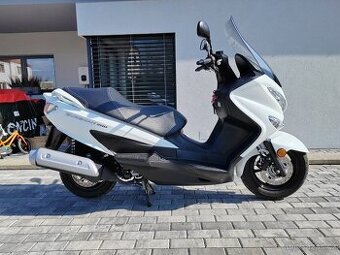 Suzuki AN 200 Burgman najeto 1000km,ČR