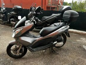 Honda PCX 125 (2011)  SUPER CENA