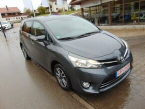 Toyota Verso 1,8i SkyView Edition benzín 108kw