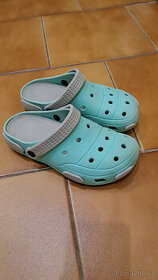 Pantofle crocsy vel. 37