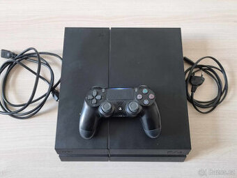 Playstation 4 s originál sony ovladačem a kabeláží