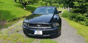 Ford mustang - 1