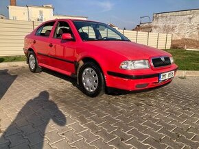 Škoda Octavia 1 r.2000 1.6benzín 74kw