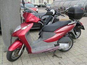 Honda dylan 125