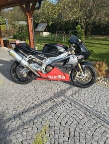 Aprilia RSV 1000 R