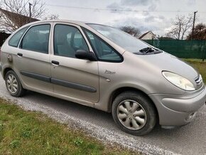 Citroën Xsara Picasso 2.0 HDi/66 KW - tažné - 1