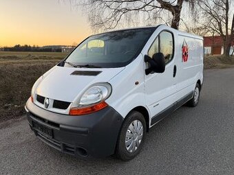 Renault Trafic 2.5 DCI 99kw Serviska Bez koroze 182 000KM