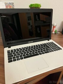 ASUS notebook