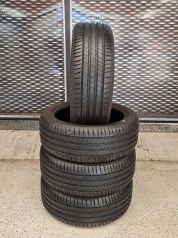 4x Pirelli - 225/45 R18 letni pneumatiky