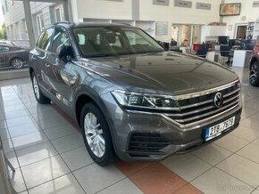 VW Touareg 3.0TDI 170kW ACC KEYLESS LED