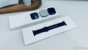 - Apple Watch Series 9 Cellular 45mm Graf. ocel -