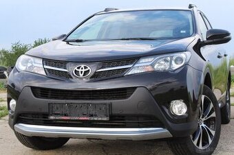 Toyota Rav4 2.2D 110Kw 4x4 184000km servis Led webasto kamer