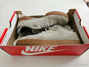 Nike Venture Grey-vel.43 - 1