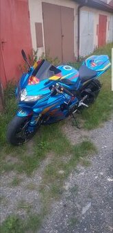 Suzuki gsxr 600