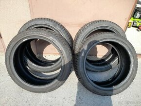 Sada zimních pneu 225/45 R18