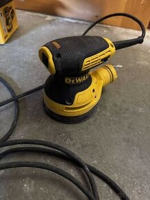 Dewalt Excentrická bruska DWE6423-QS - 1