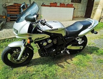 Yamaha Fazer 600 - 1