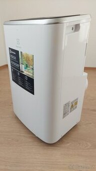 Mobilní klimatizace Electrolux EXP26U338HW