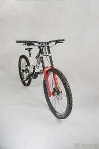 Commencal Supreme DH 29 TEAM 2021 - 1