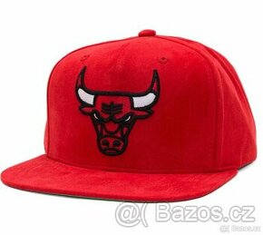 Kšiltovka Mitchell & Ness Sweet Suede Chicago Bulls Red - 1