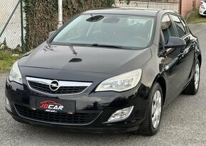 Opel Astra 1.4i KLIMA TEMPOMAT ALU manuál 74 kw