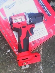 Milwaukee M18 BLDDRC Vrtačka-šroubovák 60,5Nm